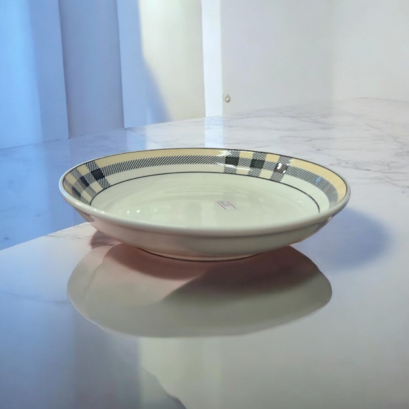 PLATO CERAMICA SEMI HONDO BORDE BURBERRY