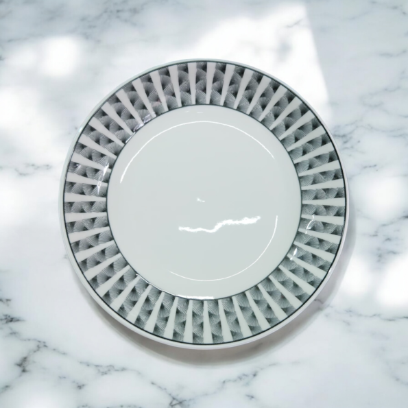 PLATO CERAMICA PANDO CON DISEÑO DECORADO LINEAS